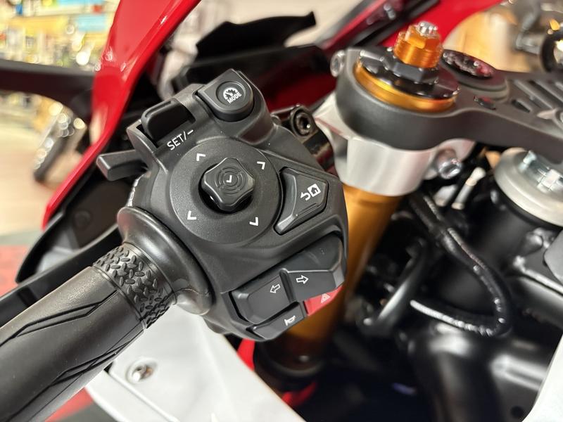 2026 Yamaha YZF-R7 70th Anniversary Edition SPORT BIKE