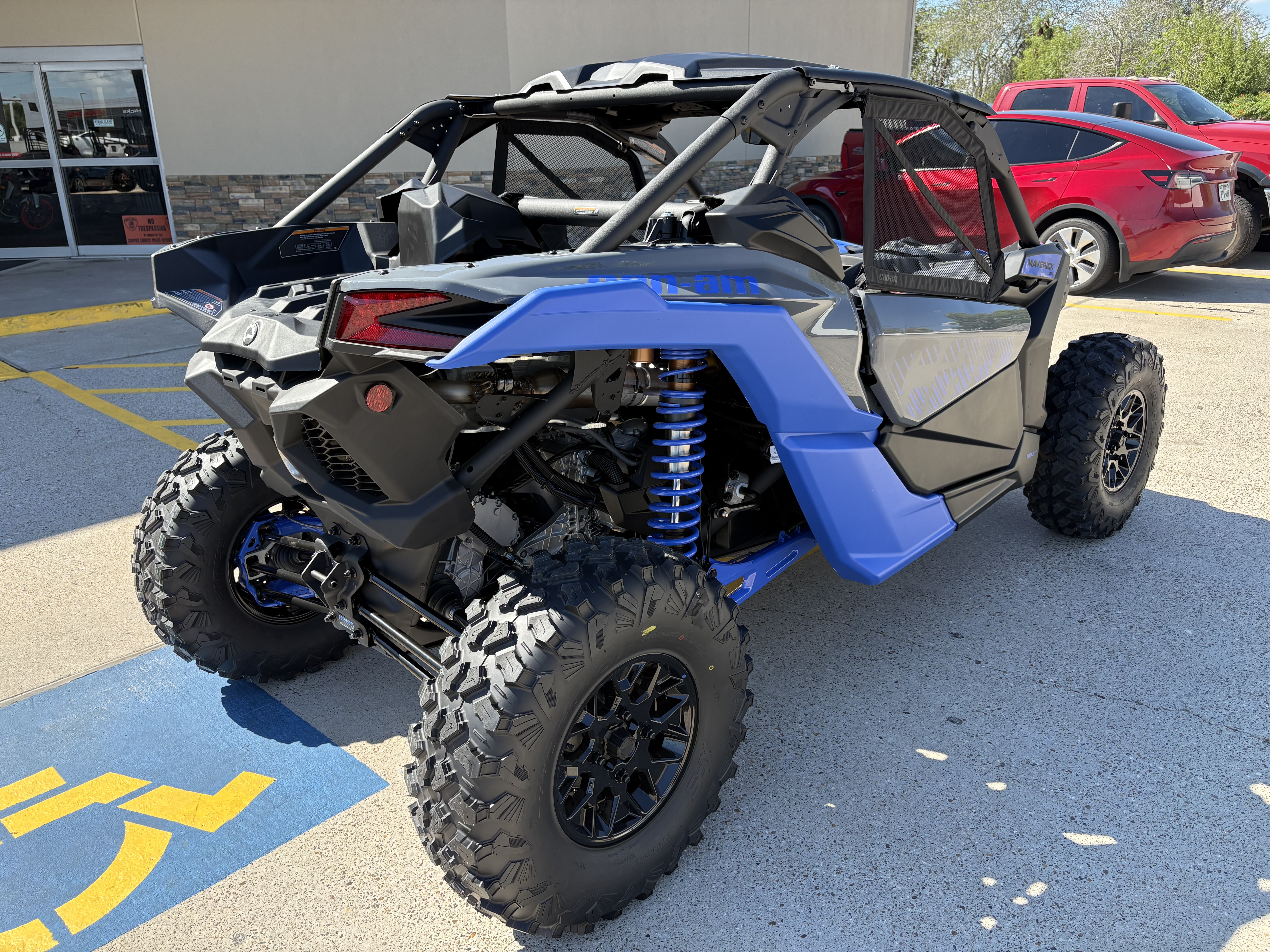 2027 Can-Am Maverick X3 DS Turbo Side x Side