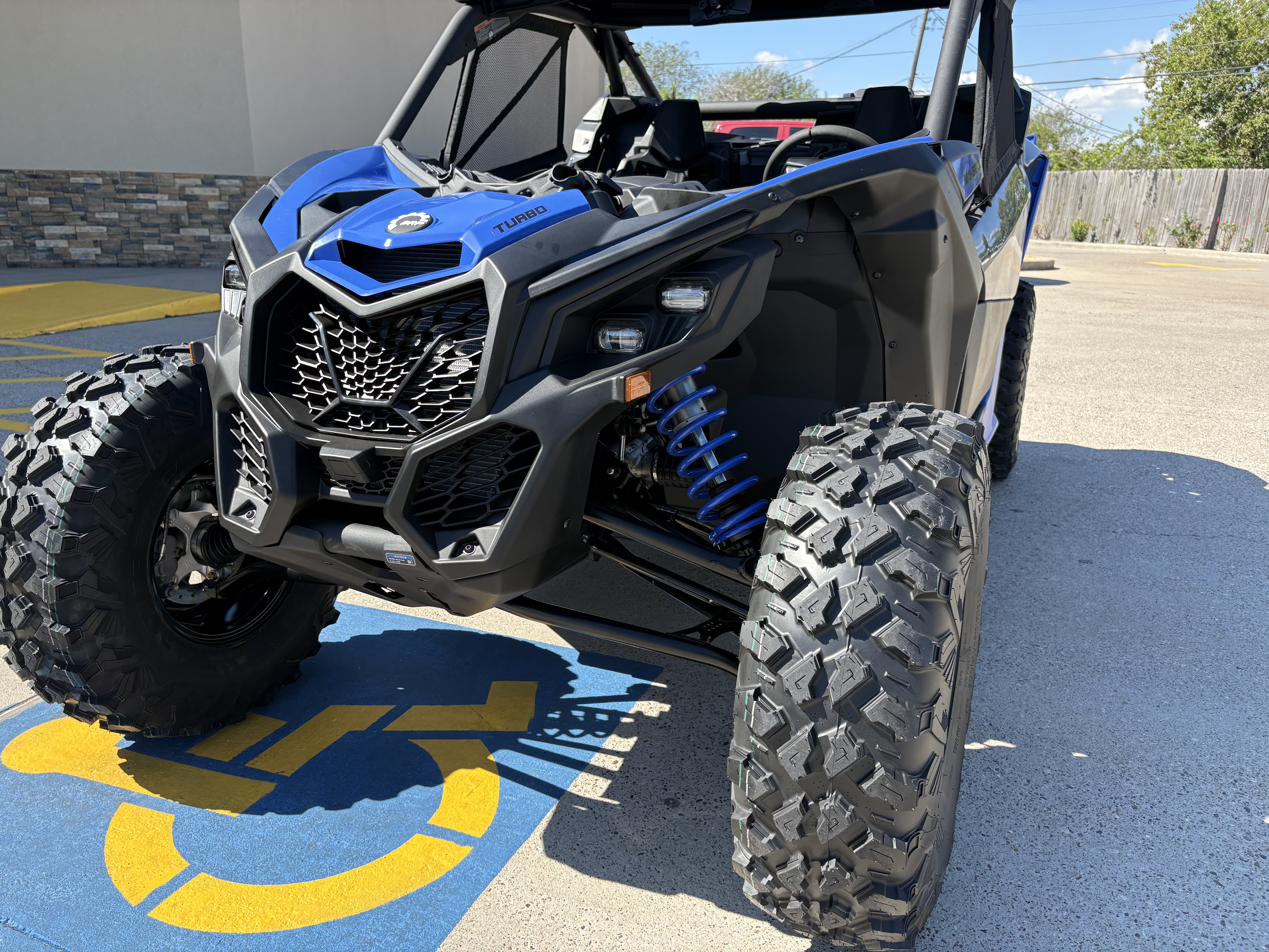 2027 Can-Am Maverick X3 DS Turbo Side x Side