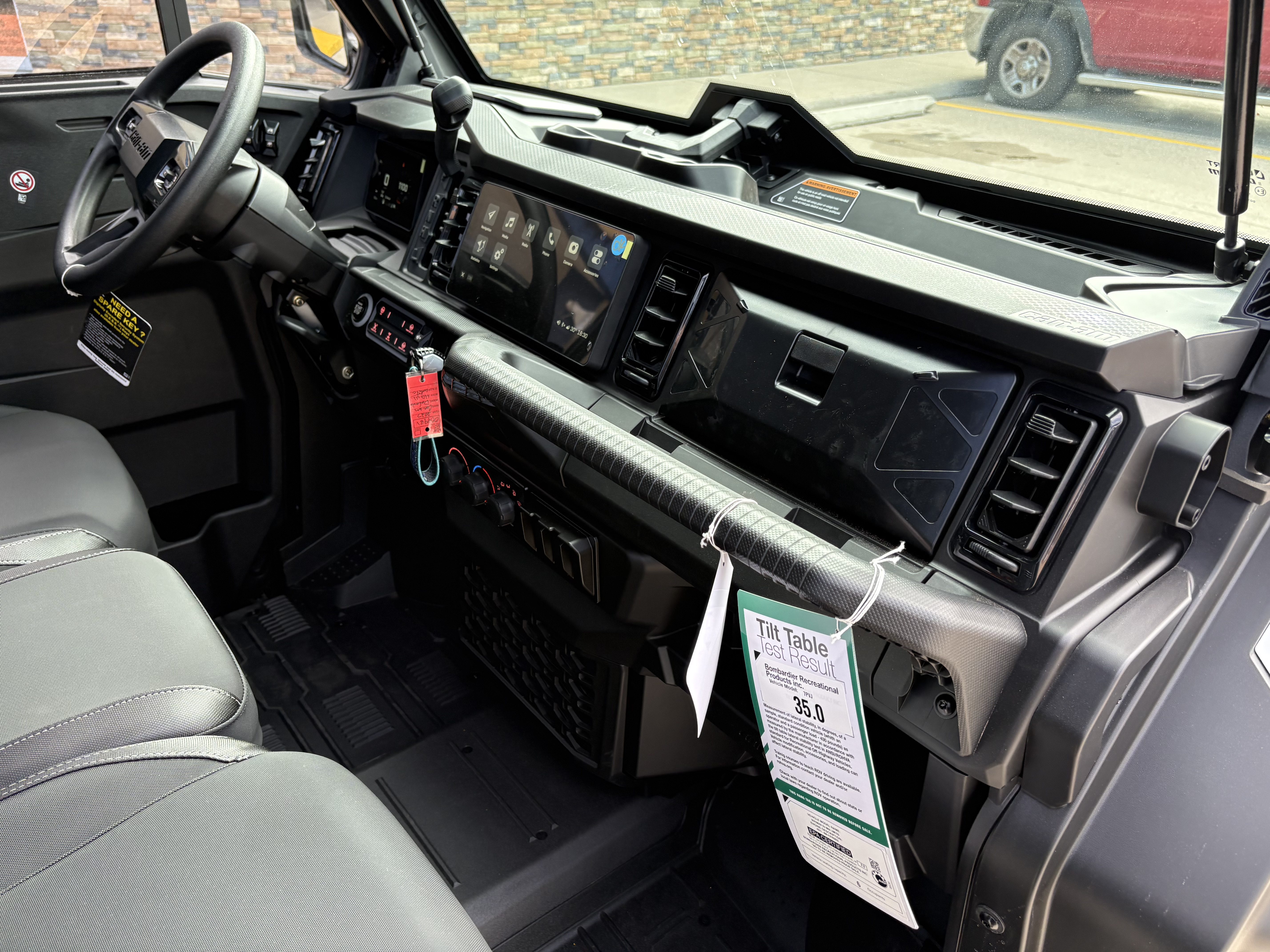2027 Can-Am Defender XU MAX Limited UTILITY VEHICLE