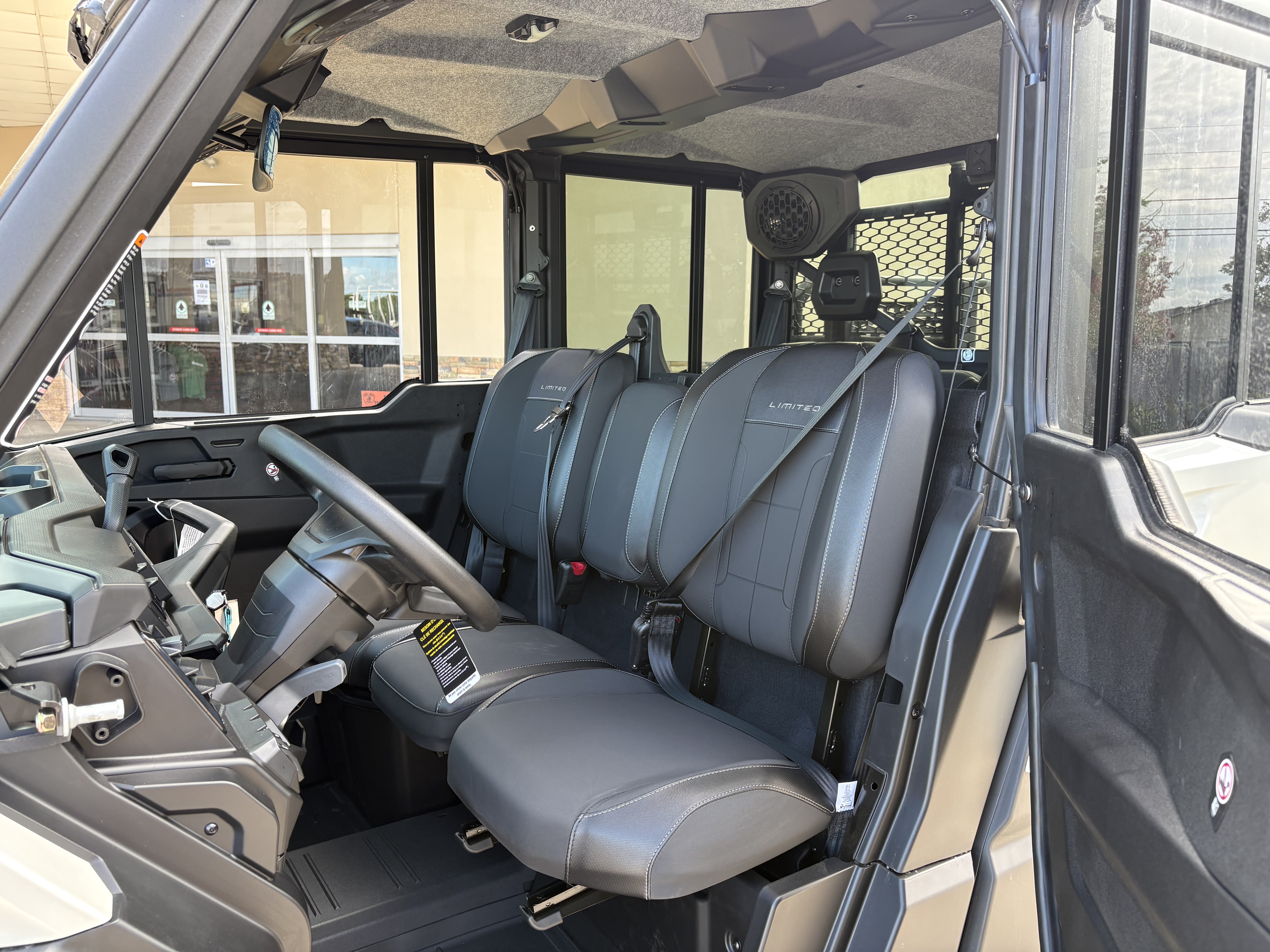 2027 Can-Am Defender XU MAX Limited UTILITY VEHICLE