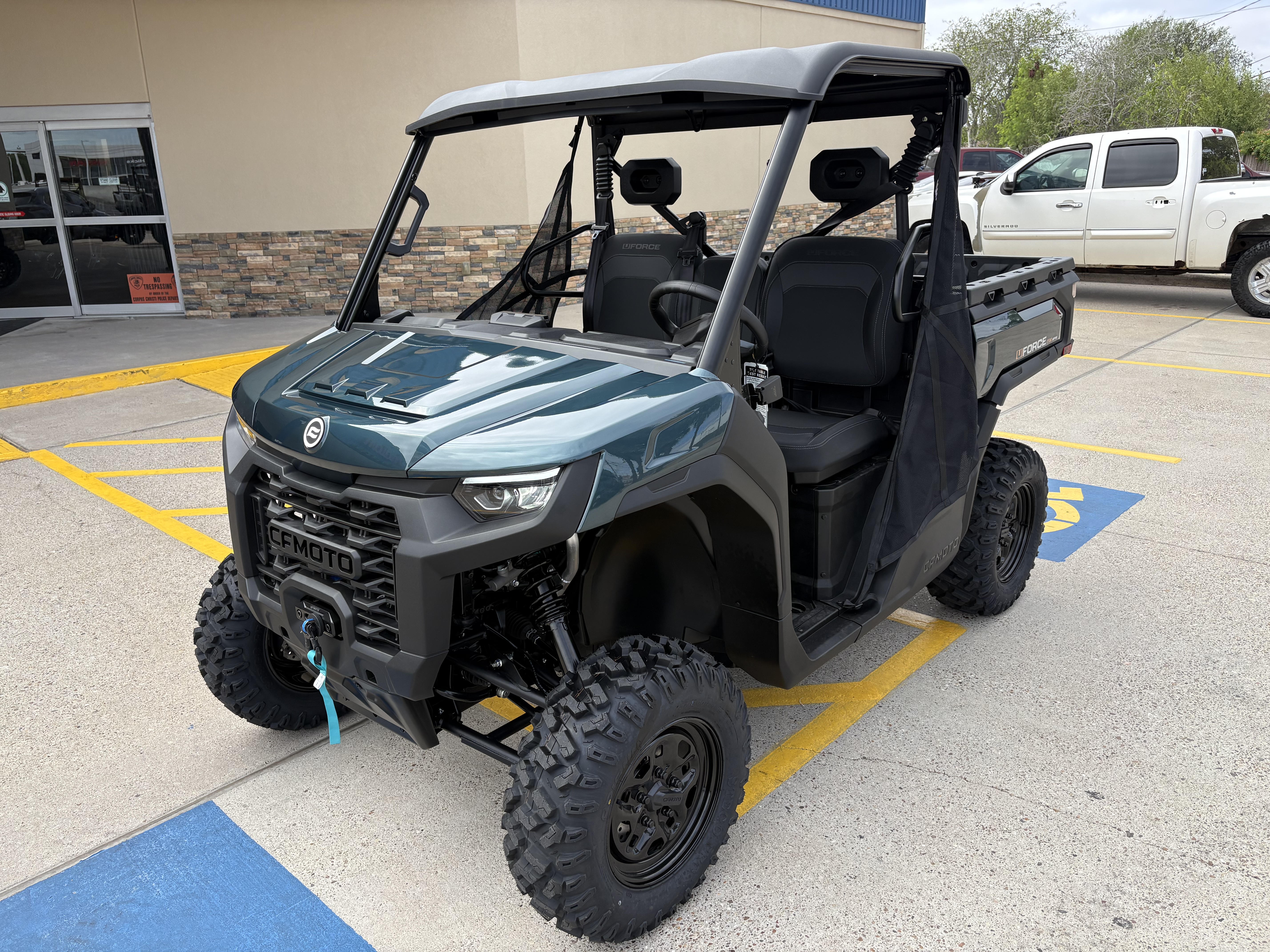 2027 CFMOTO UFORCE U10 EPS UTILITY VEHICLE