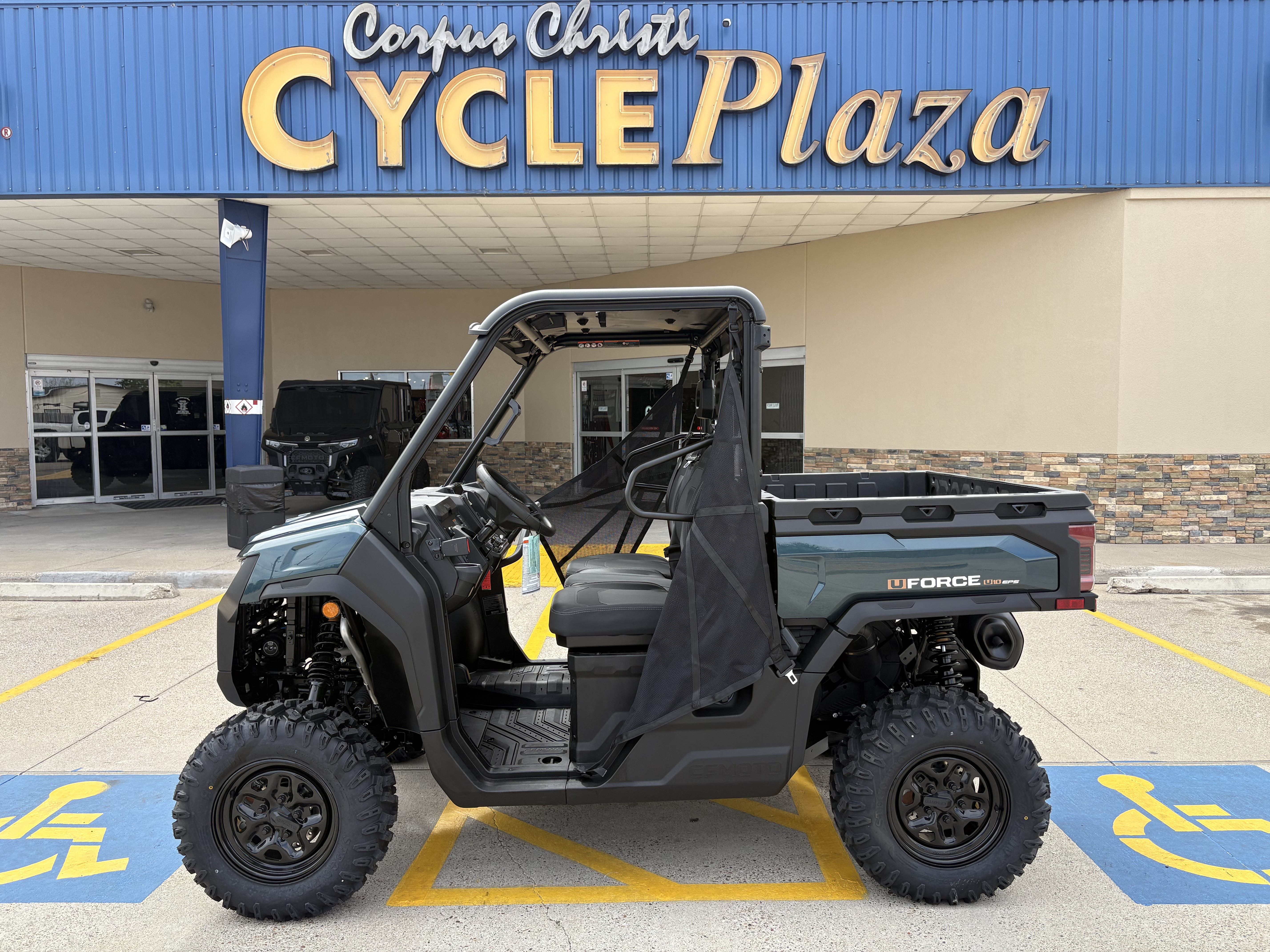 2027 CFMOTO UFORCE U10 EPS UTILITY VEHICLE