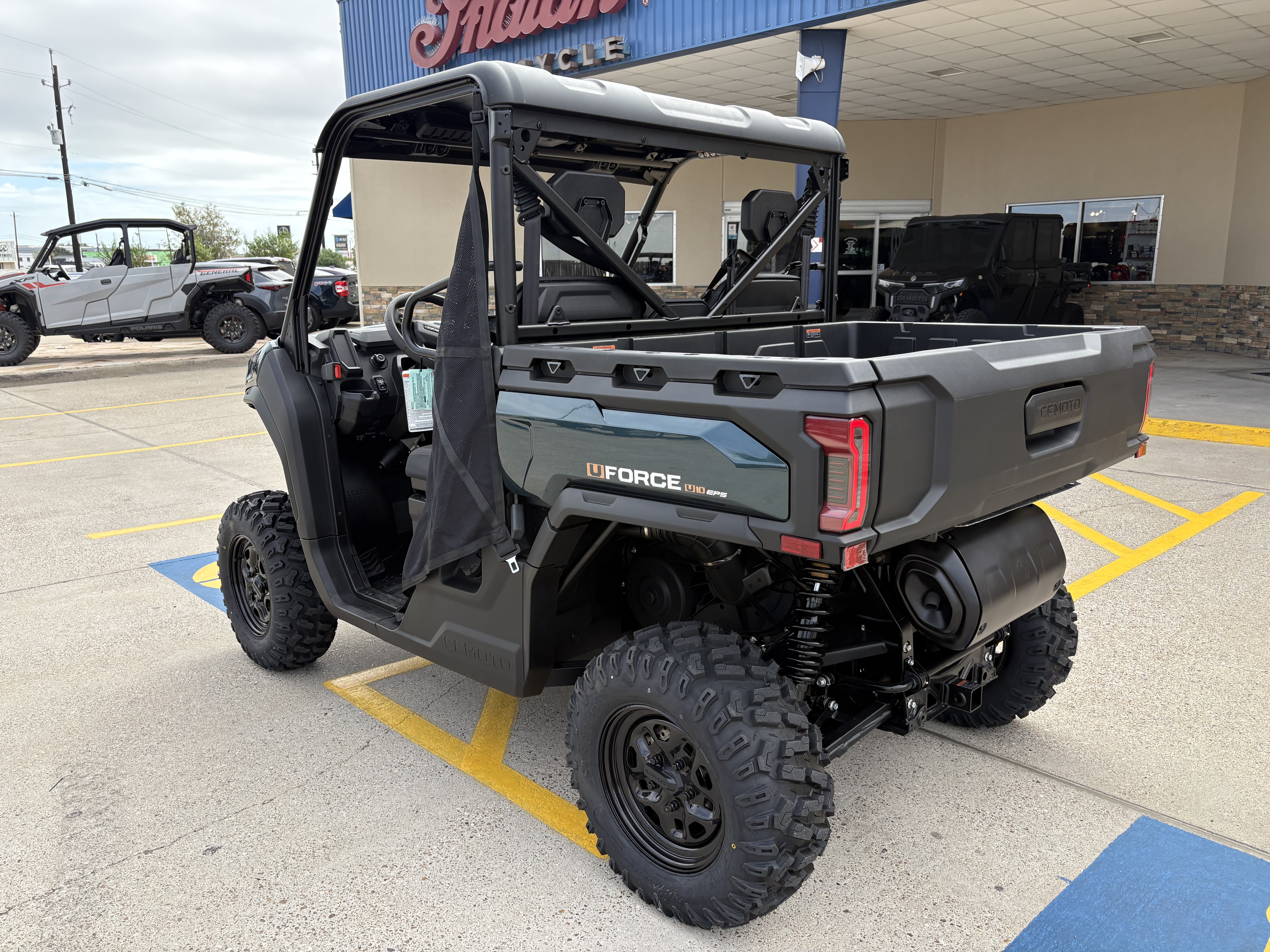 2027 CFMOTO UFORCE U10 EPS UTILITY VEHICLE
