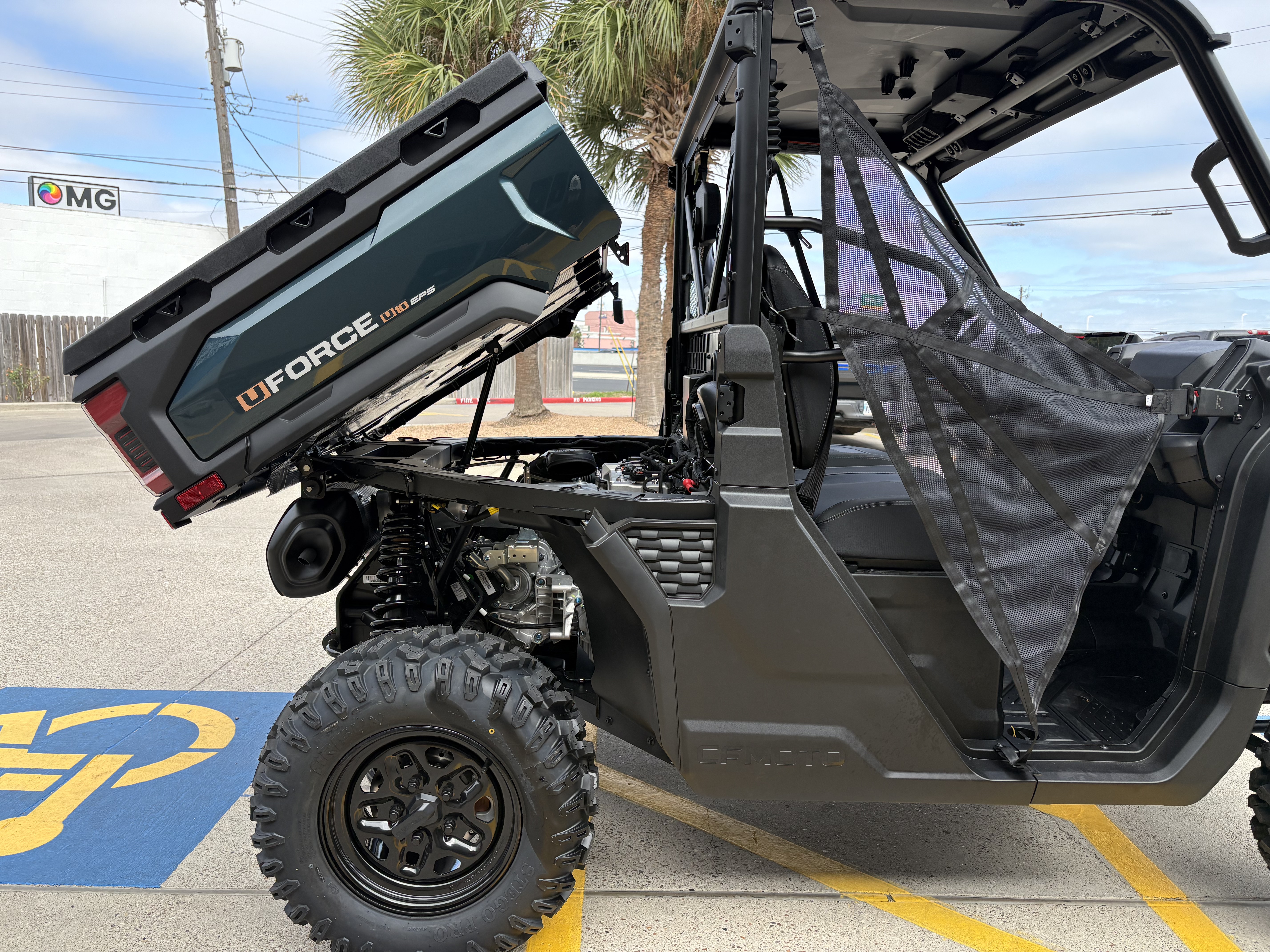 2027 CFMOTO UFORCE U10 EPS UTILITY VEHICLE