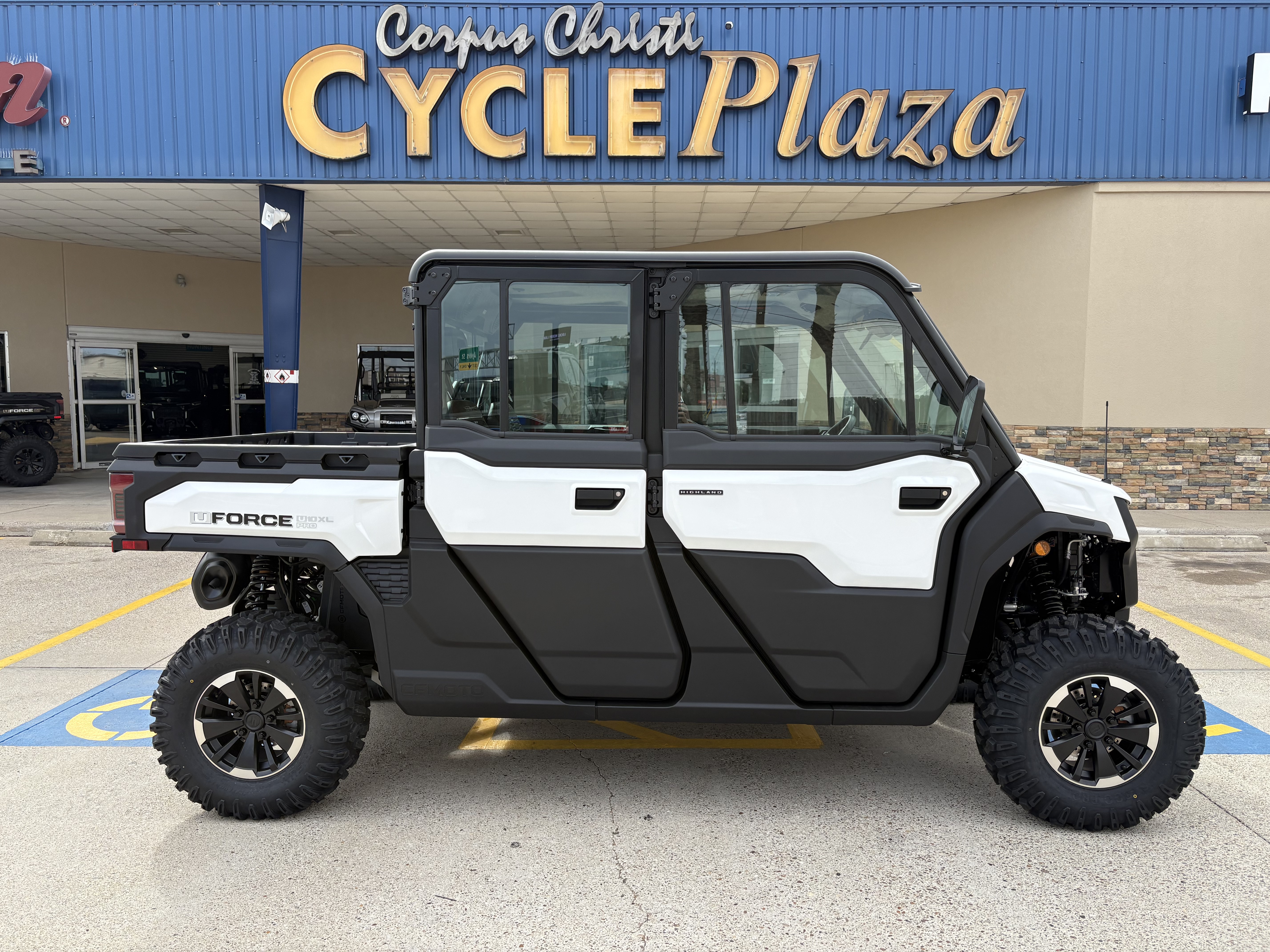 2027 CFMOTO UFORCE U10 XL Pro Highland EPS UTILITY VEHICLE