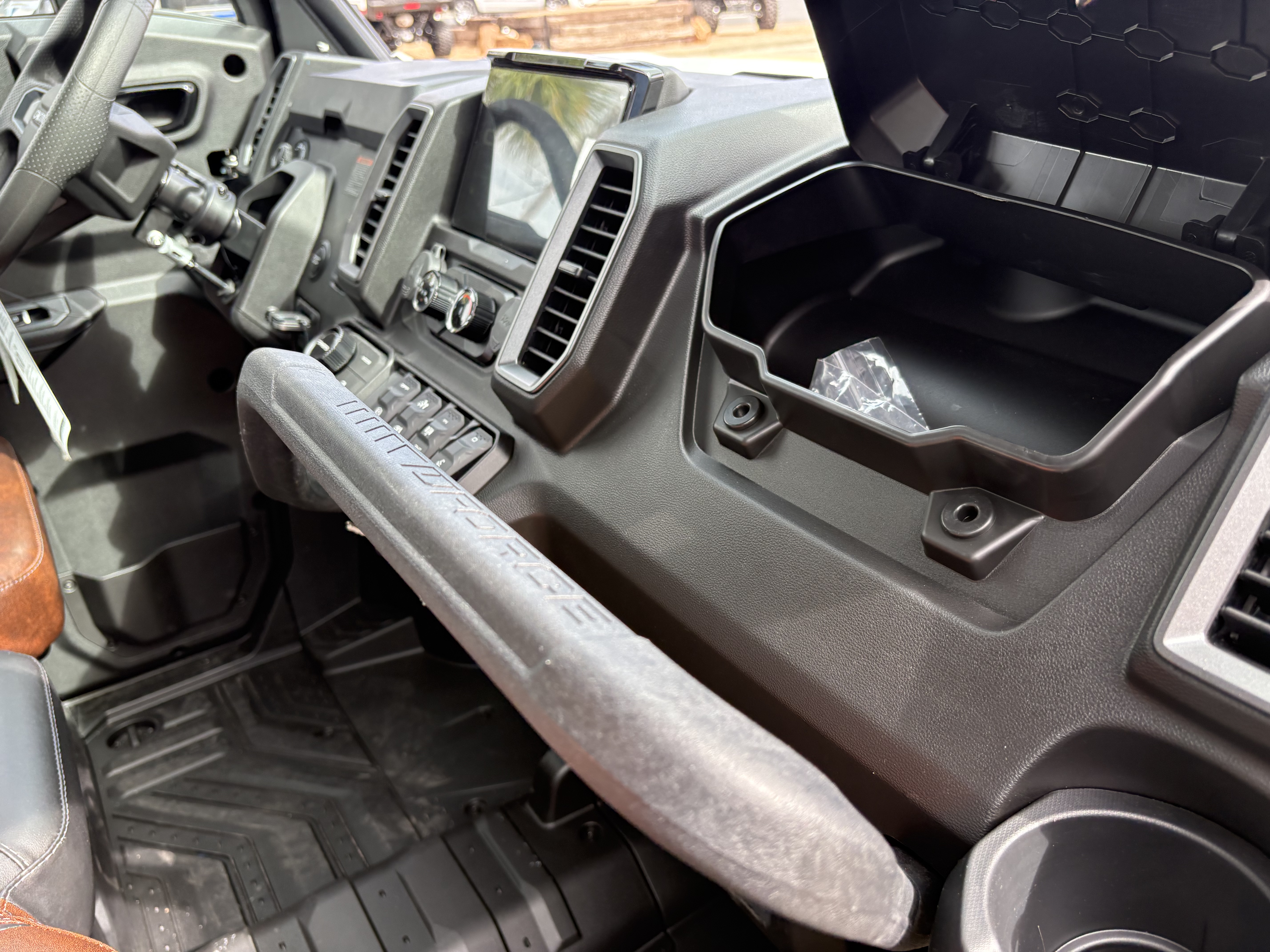 2027 CFMOTO UFORCE U10 XL Pro Highland EPS UTILITY VEHICLE