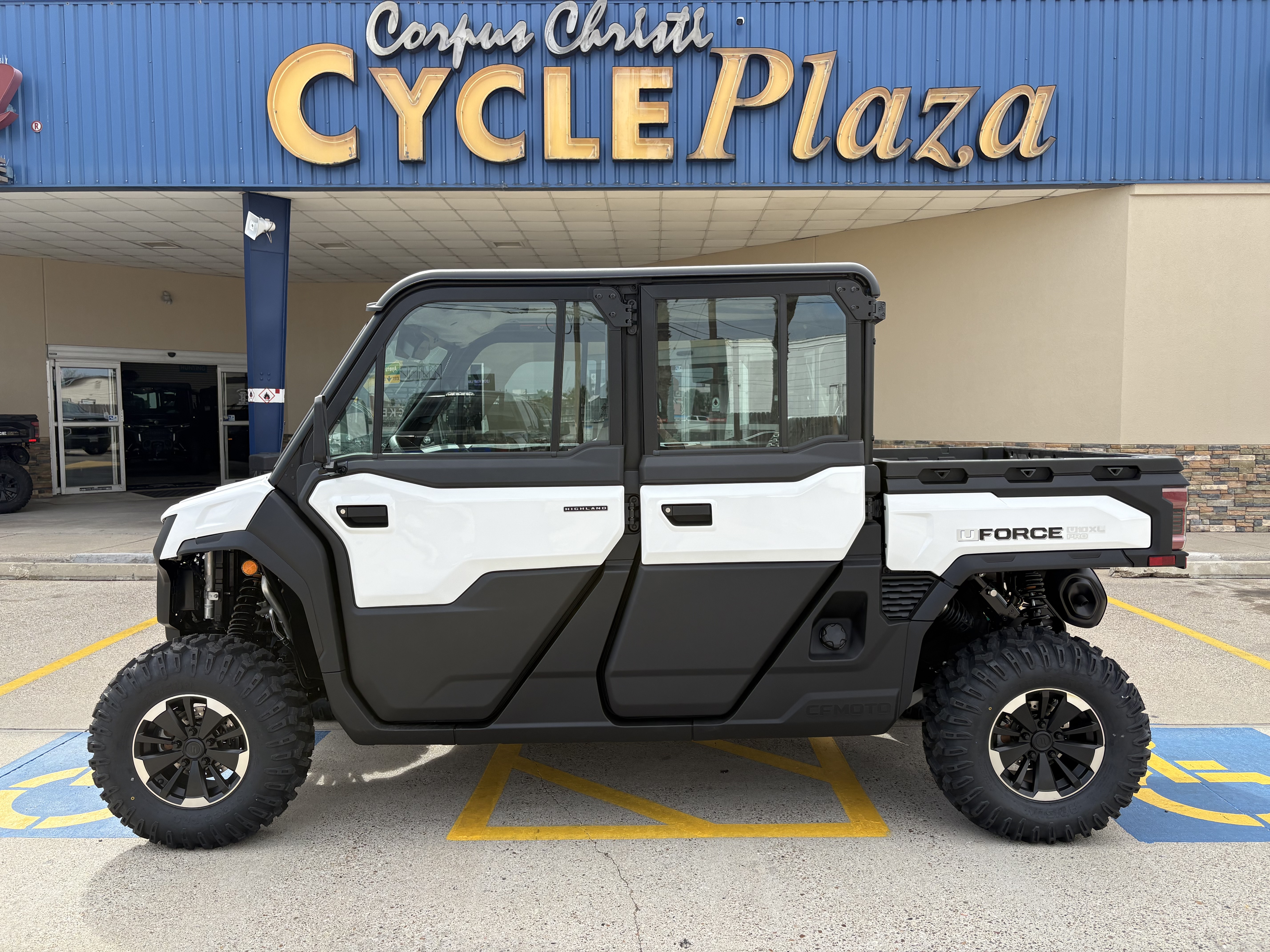 2027 CFMOTO UFORCE U10 XL Pro Highland EPS UTILITY VEHICLE