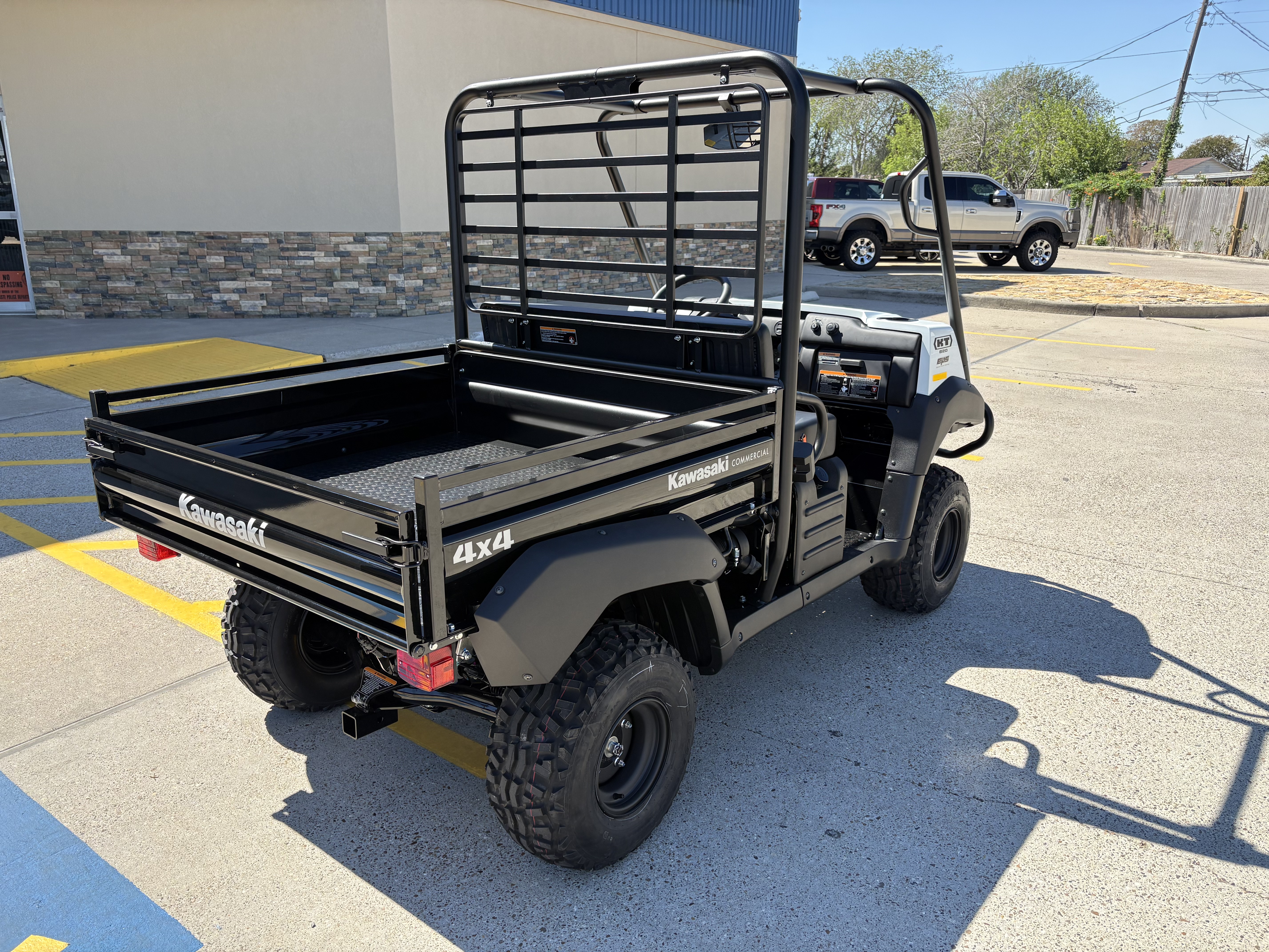 2027 KAWASAKI KT620 4X4 UTILITY VEHICLE