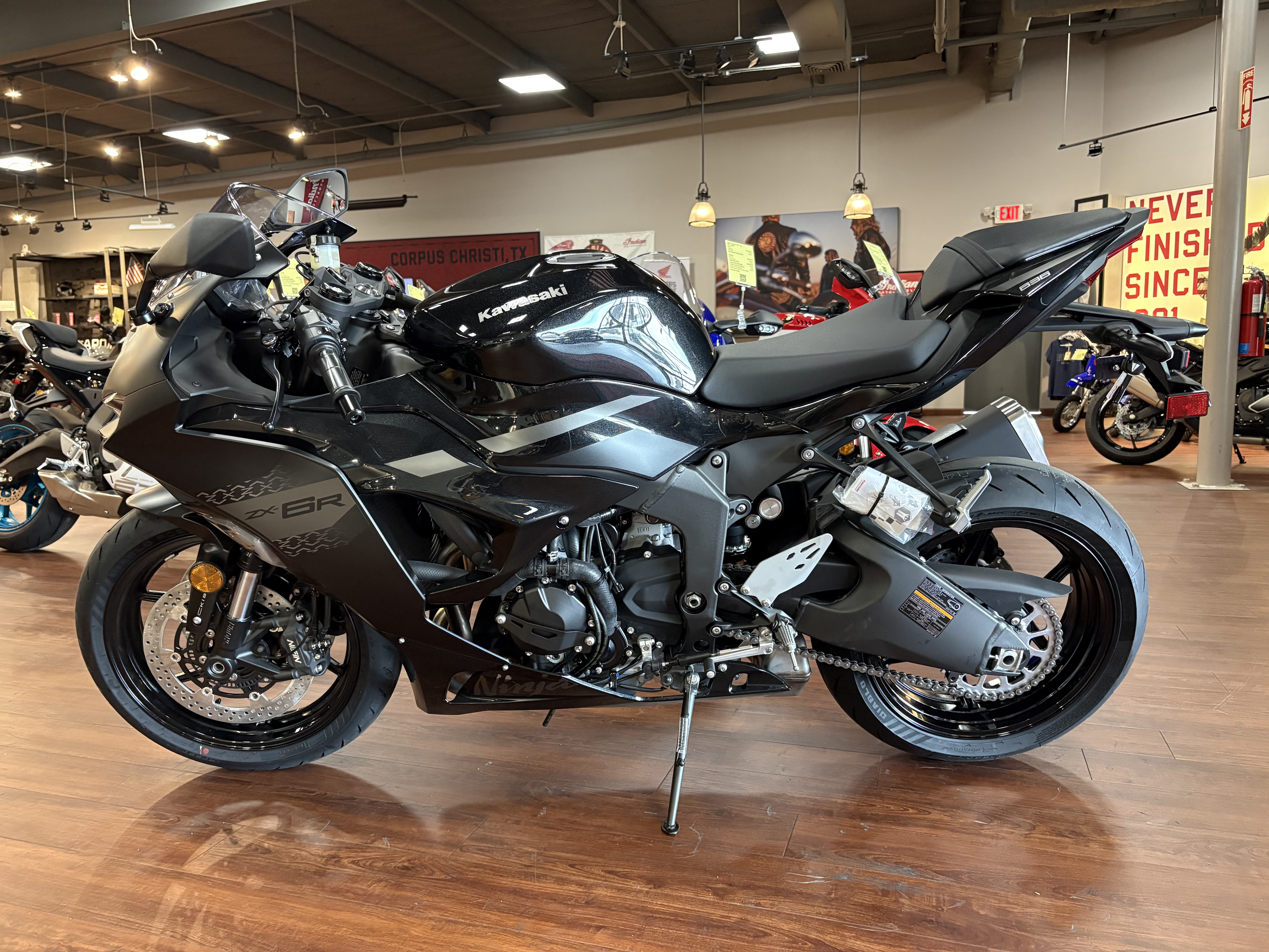 2027 Kawasaki NINJA ZX-6R NON-ABS SPORT BIKE