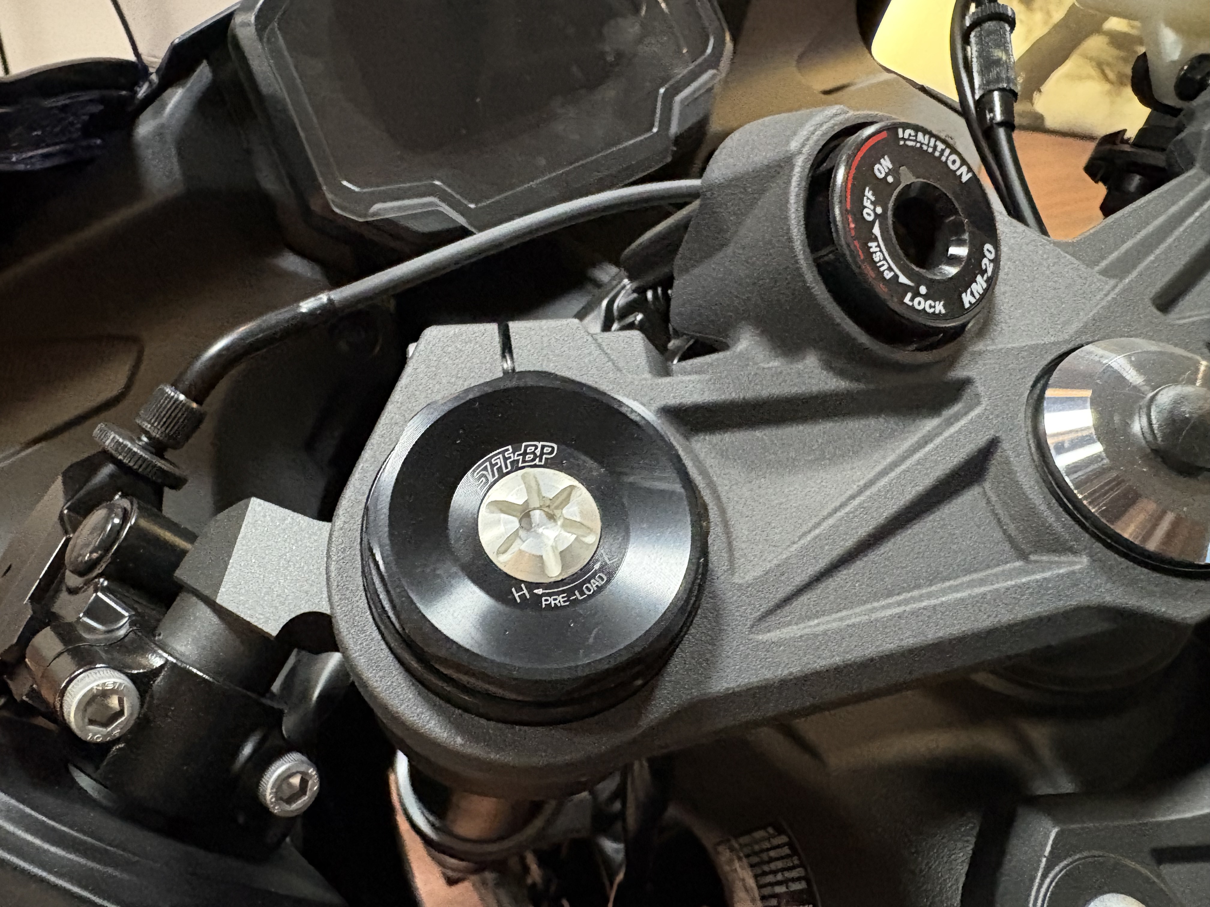 2027 Kawasaki NINJA ZX-6R NON-ABS SPORT BIKE