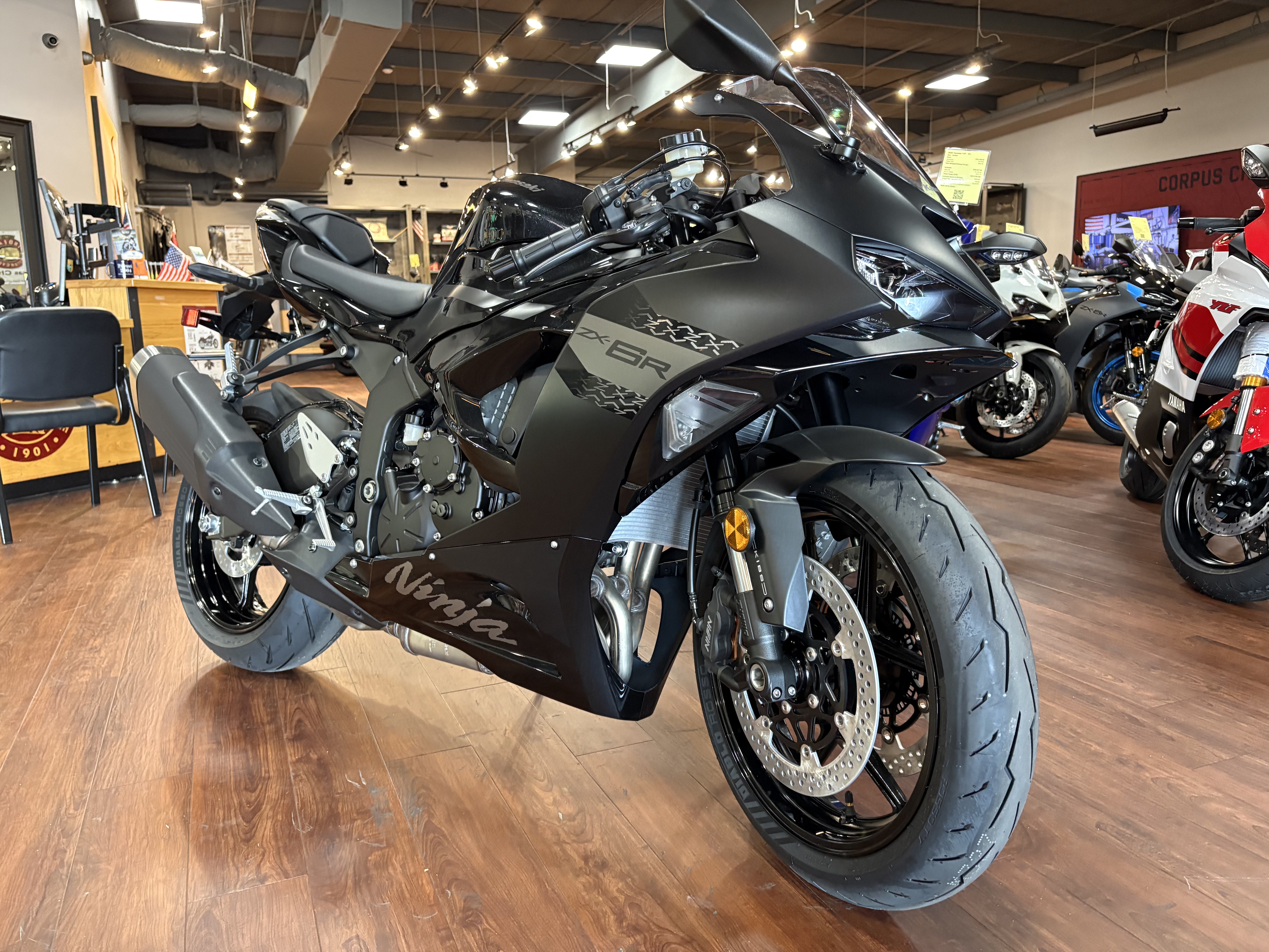 2027 Kawasaki NINJA ZX-6R NON-ABS SPORT BIKE
