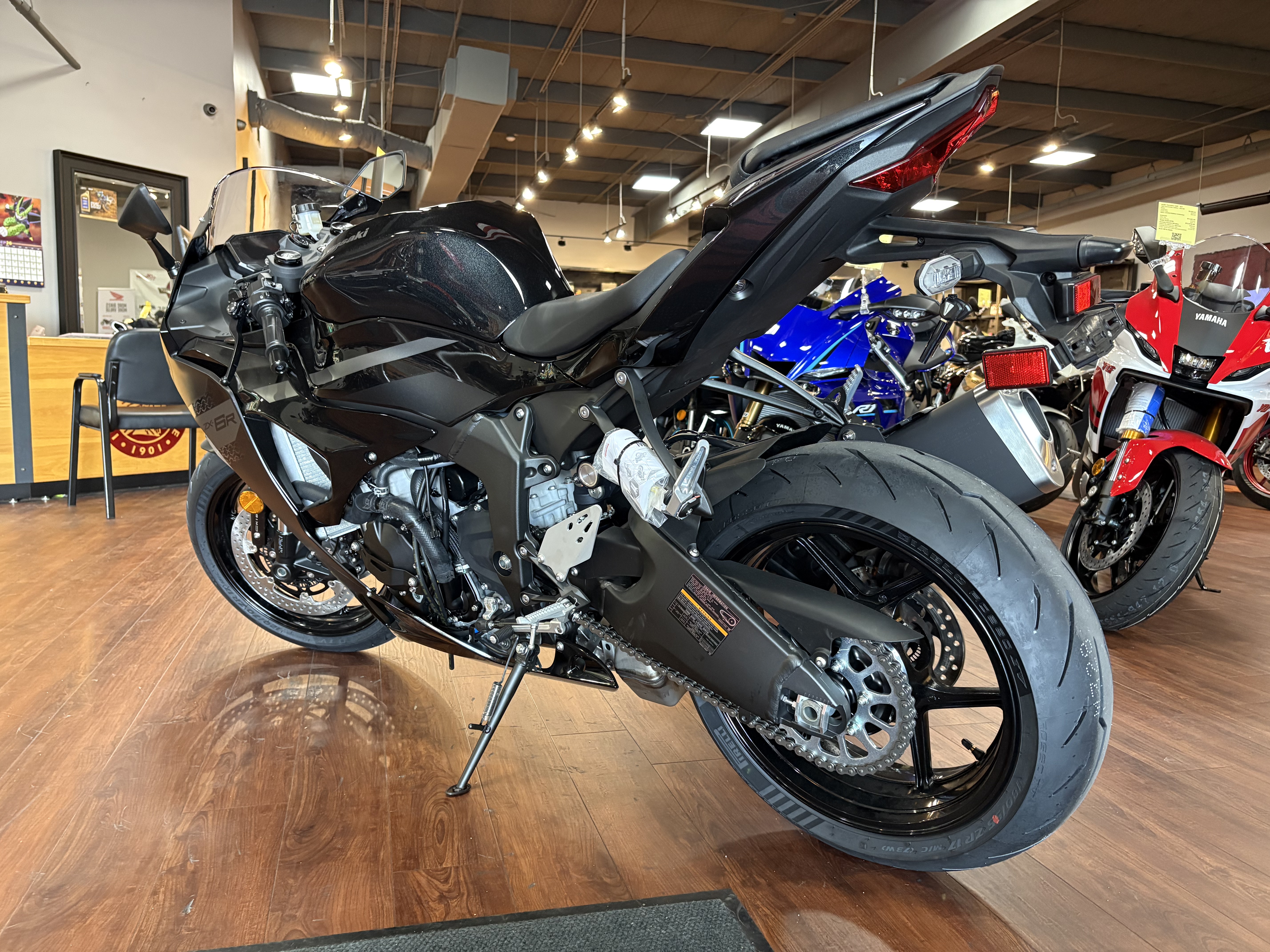 2027 Kawasaki NINJA ZX-6R NON-ABS SPORT BIKE