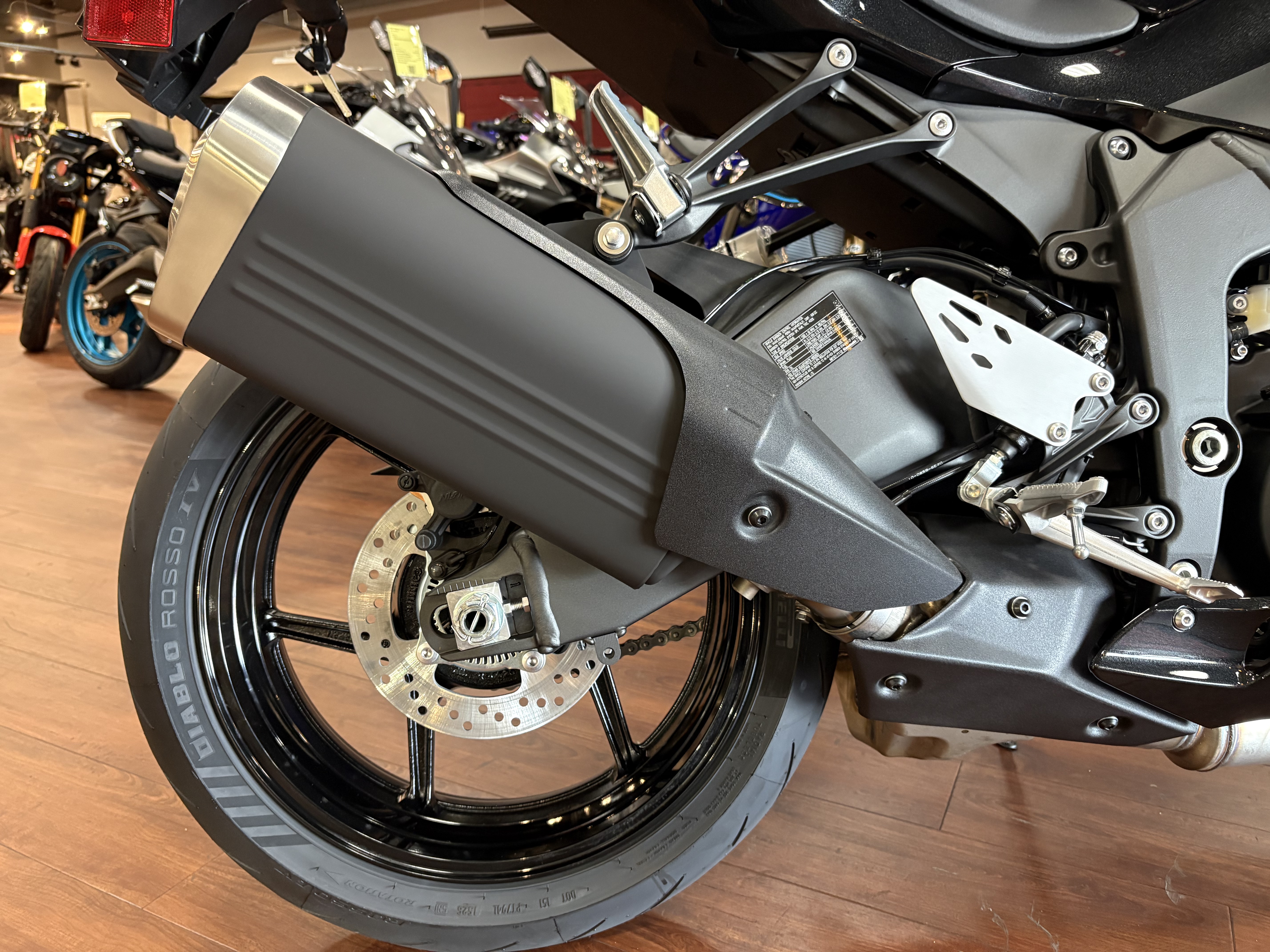 2027 Kawasaki NINJA ZX-6R NON-ABS SPORT BIKE