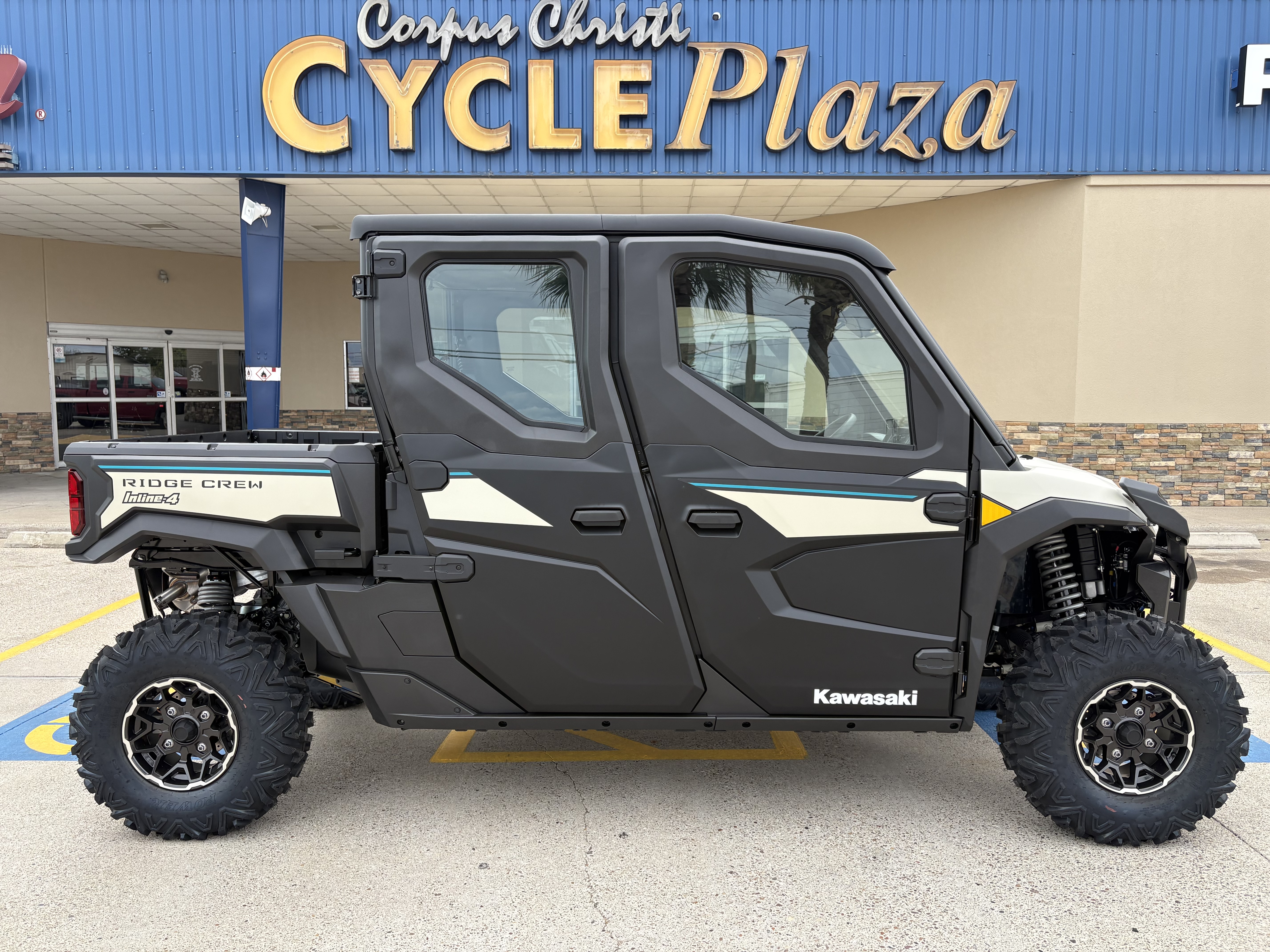 2027 Kawasaki RIDGE CREW HVAC UTV