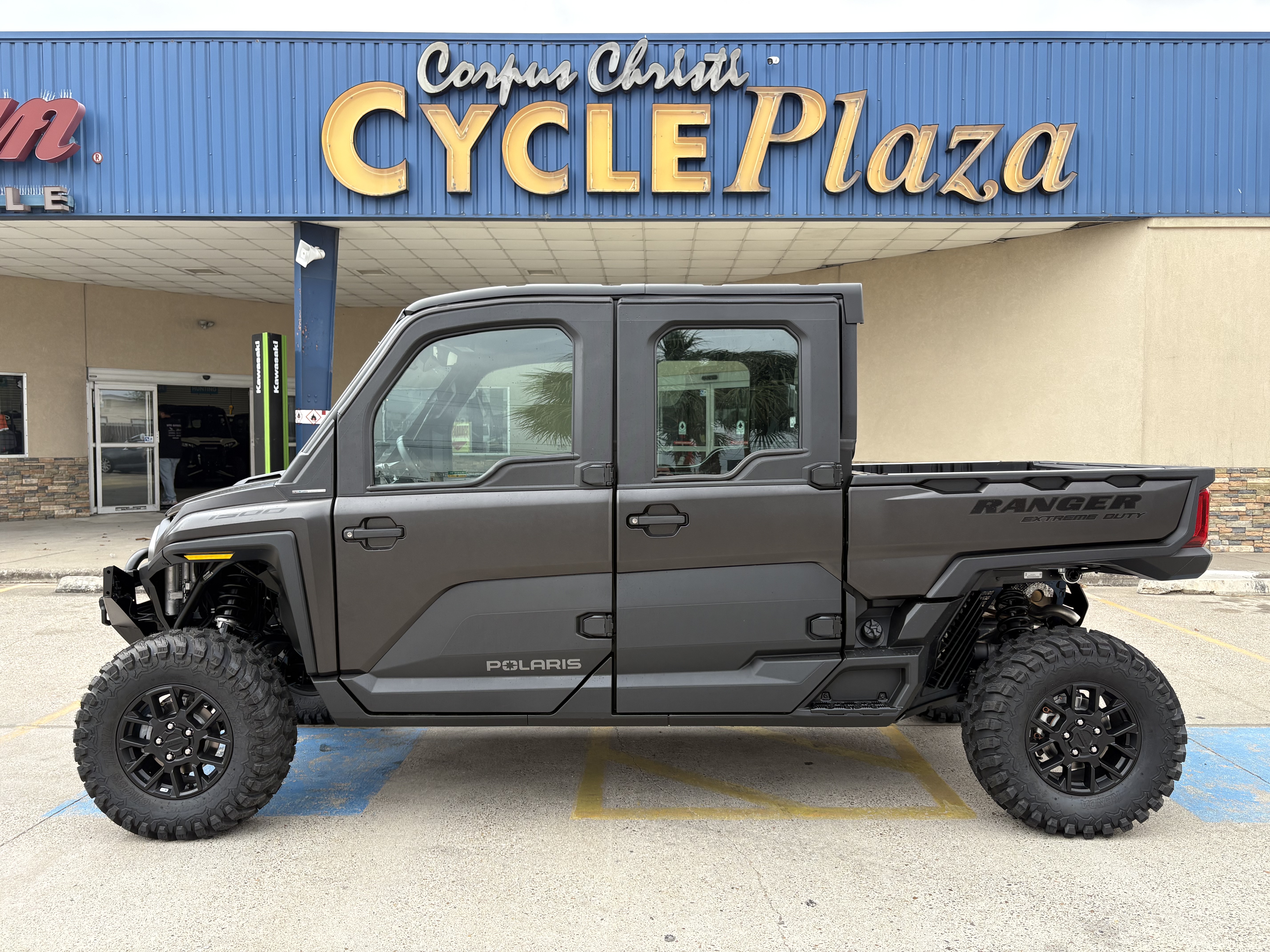 2027 Polaris RANGER CREW XD 1500 Northstar Ultimate UTV