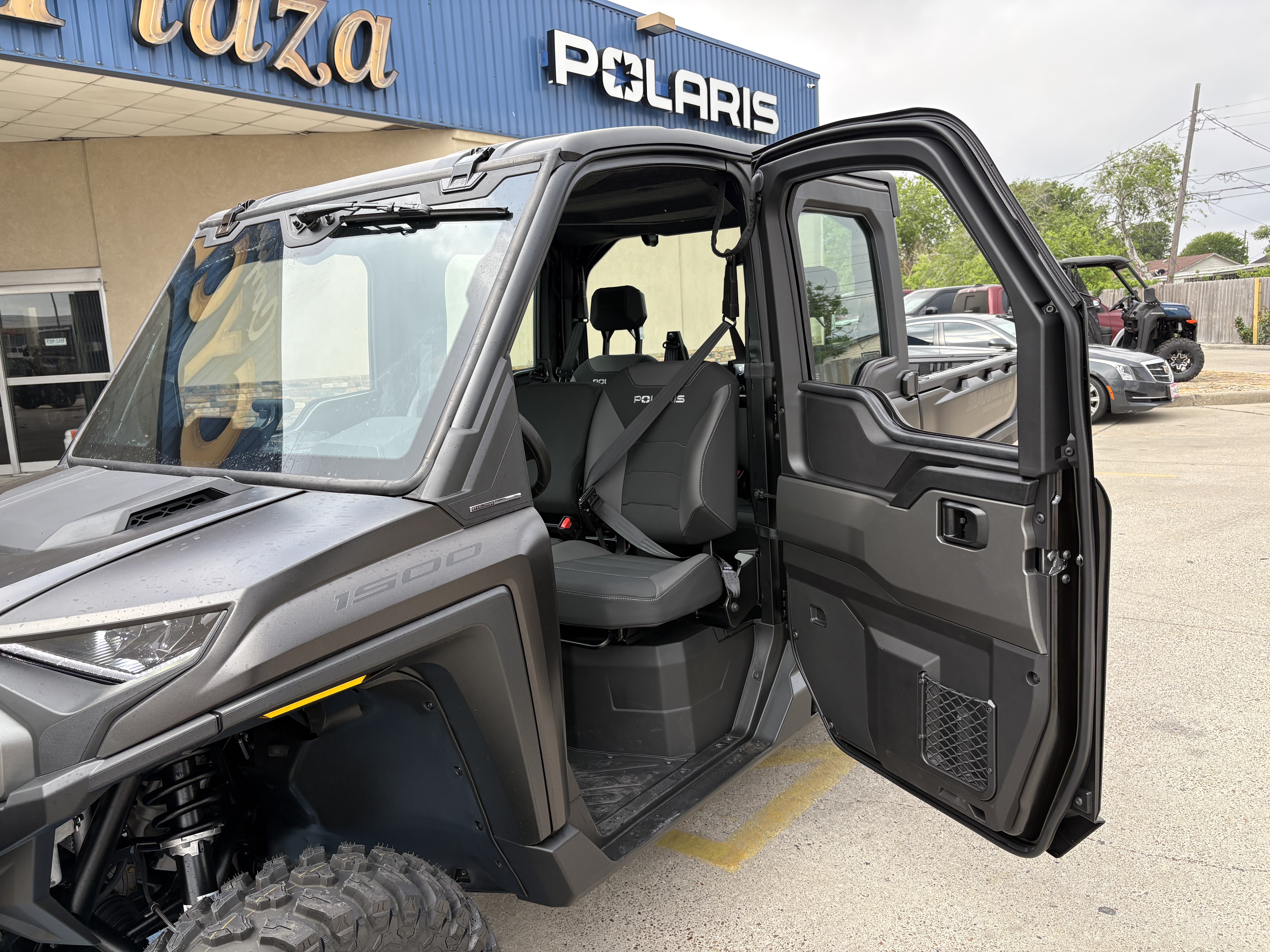 2027 Polaris RANGER CREW XD 1500 Northstar Ultimate UTV