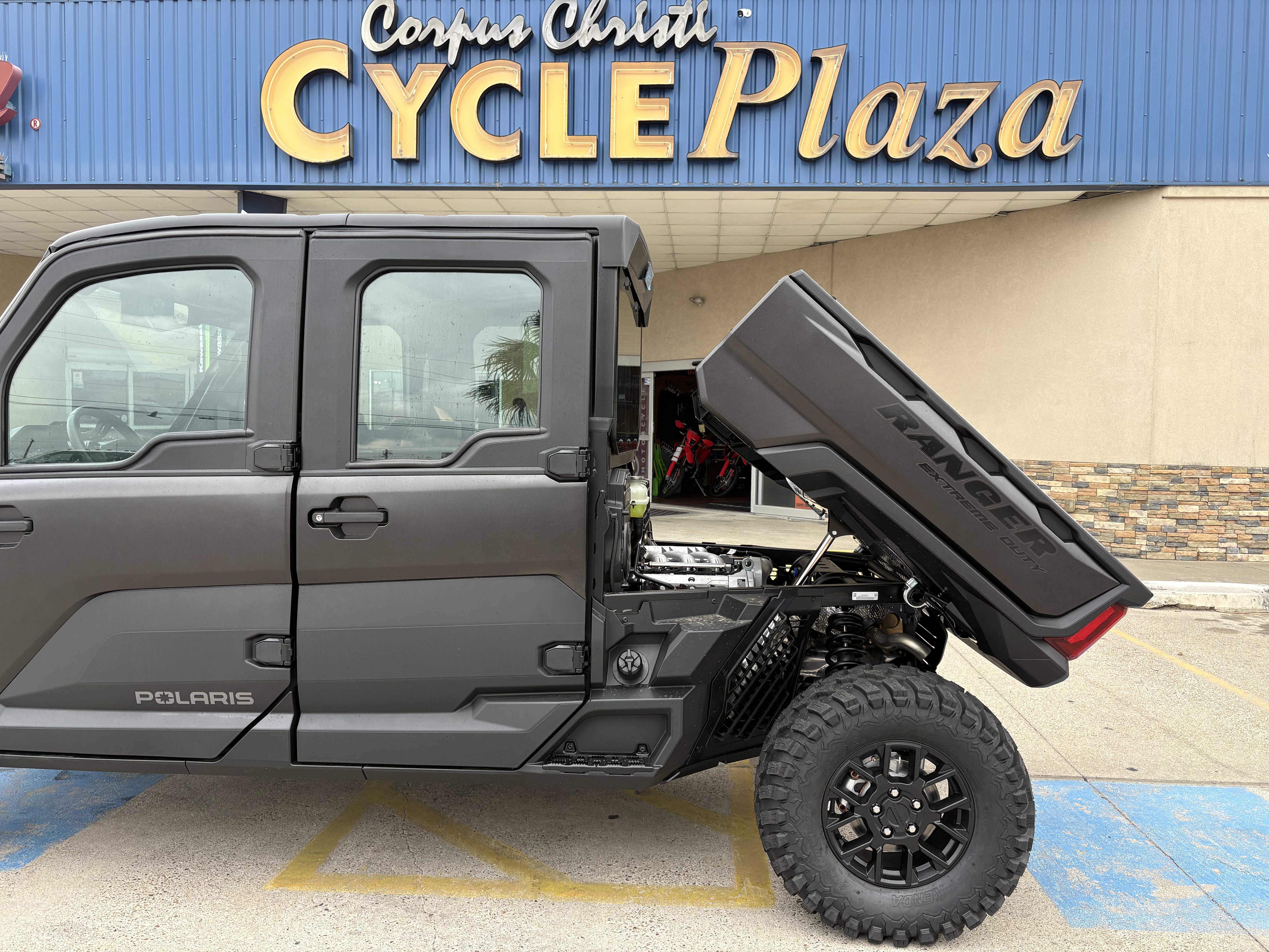 2027 Polaris RANGER CREW XD 1500 Northstar Ultimate UTV
