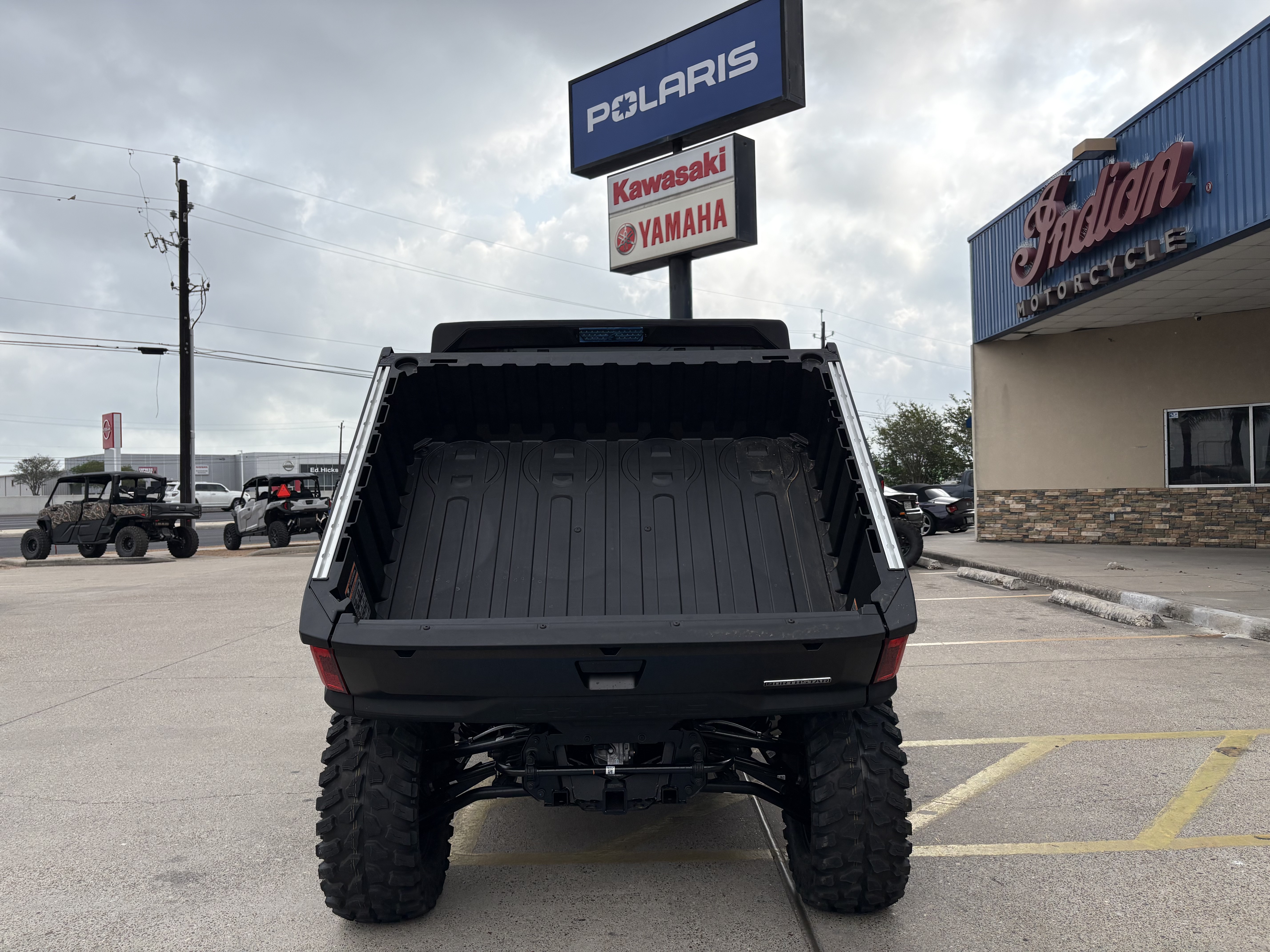 2027 Polaris RANGER CREW XD 1500 Northstar Ultimate UTV