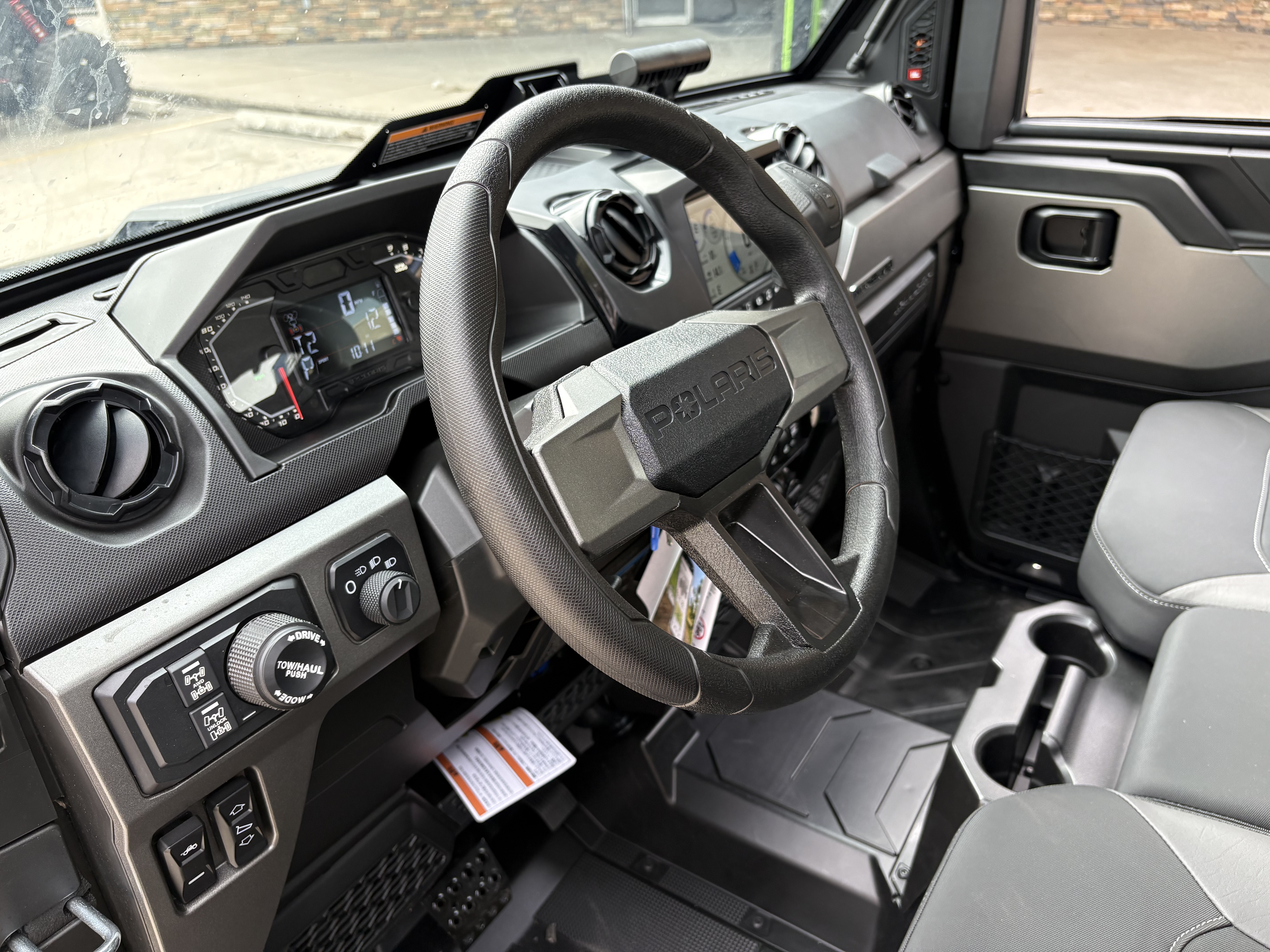 2027 Polaris RANGER CREW XD 1500 Northstar Ultimate UTV