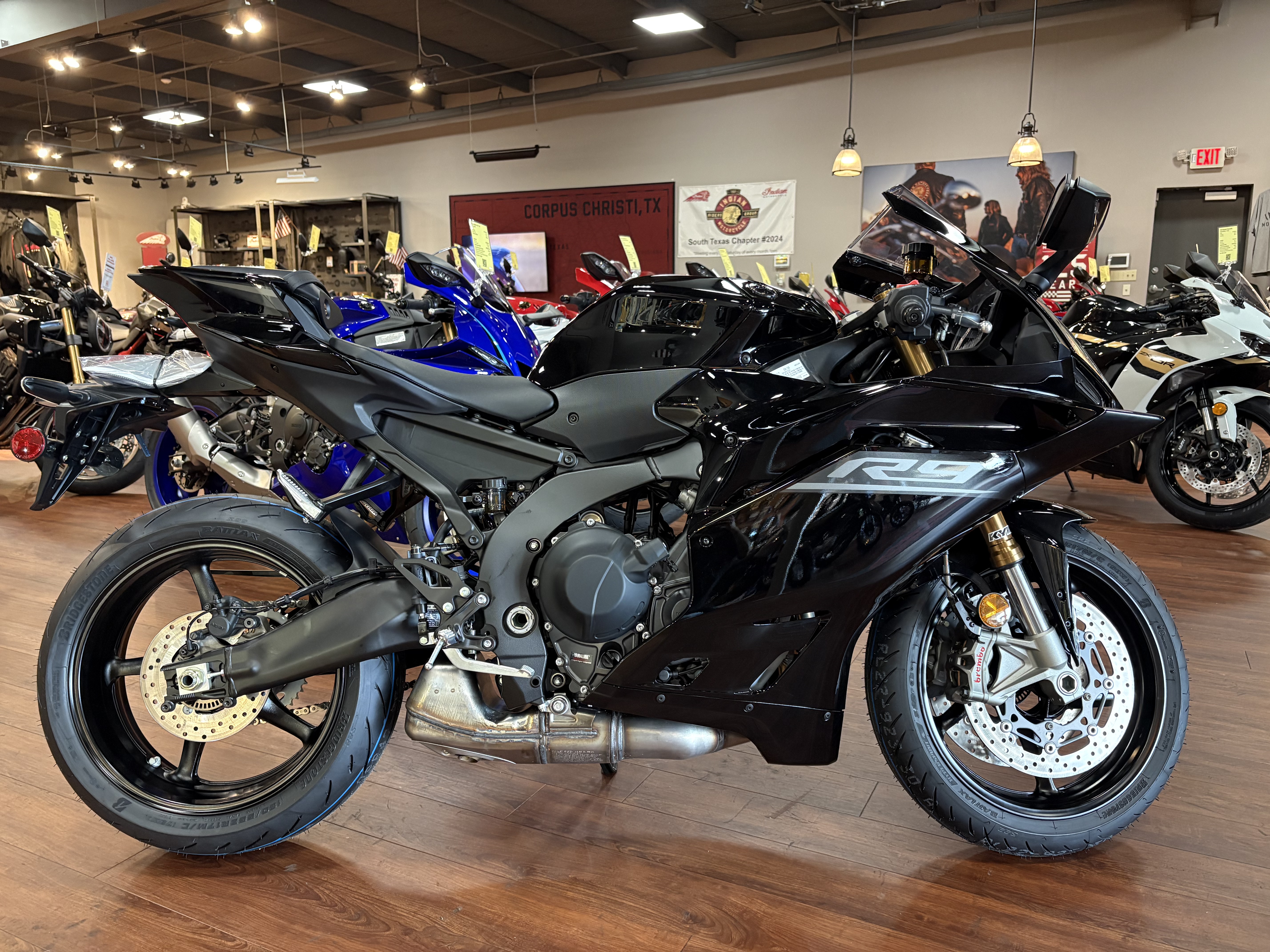 2027 Yamaha YZF-R9 SPORT BIKE