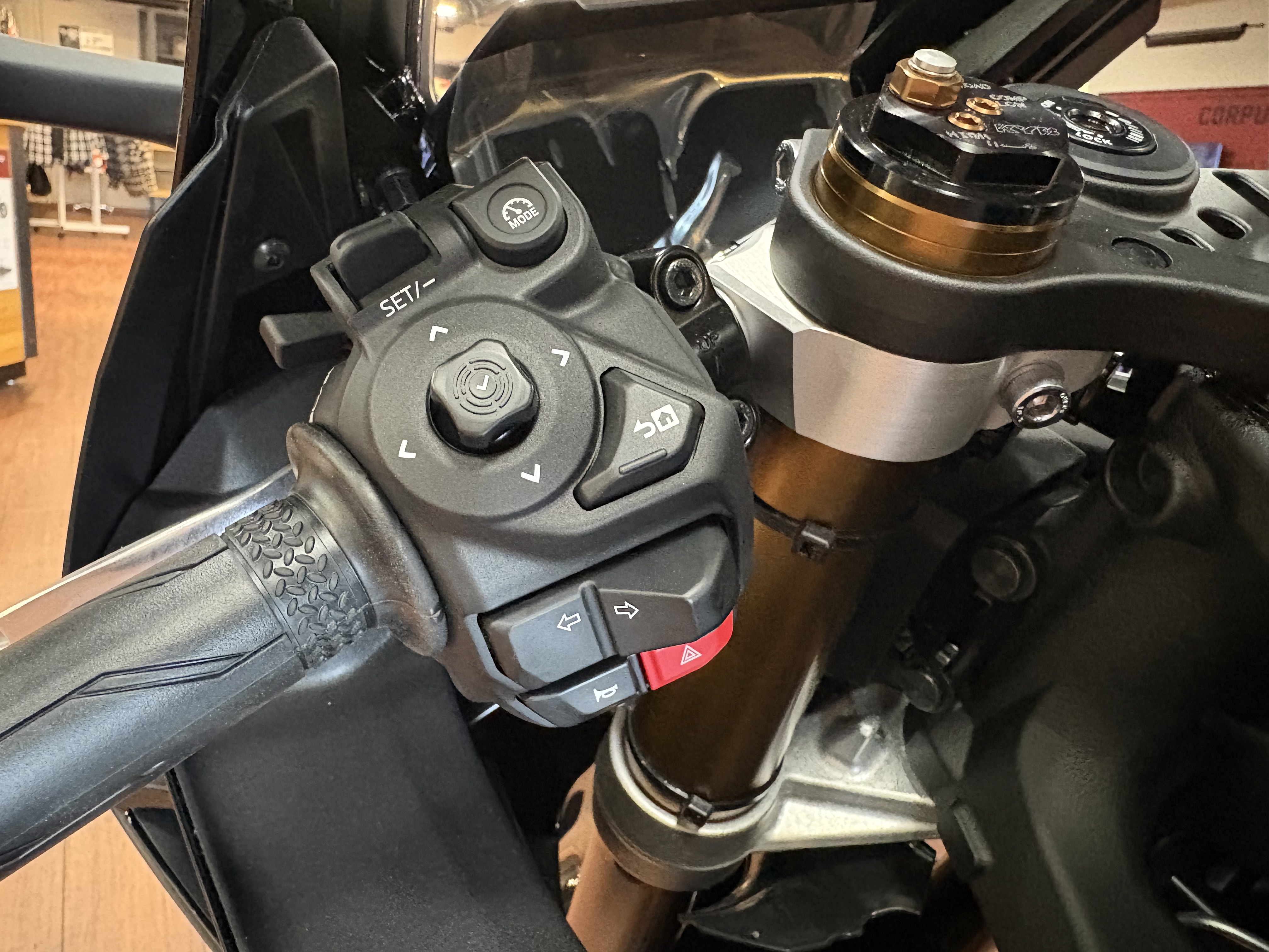 2027 Yamaha YZF-R9 SPORT BIKE