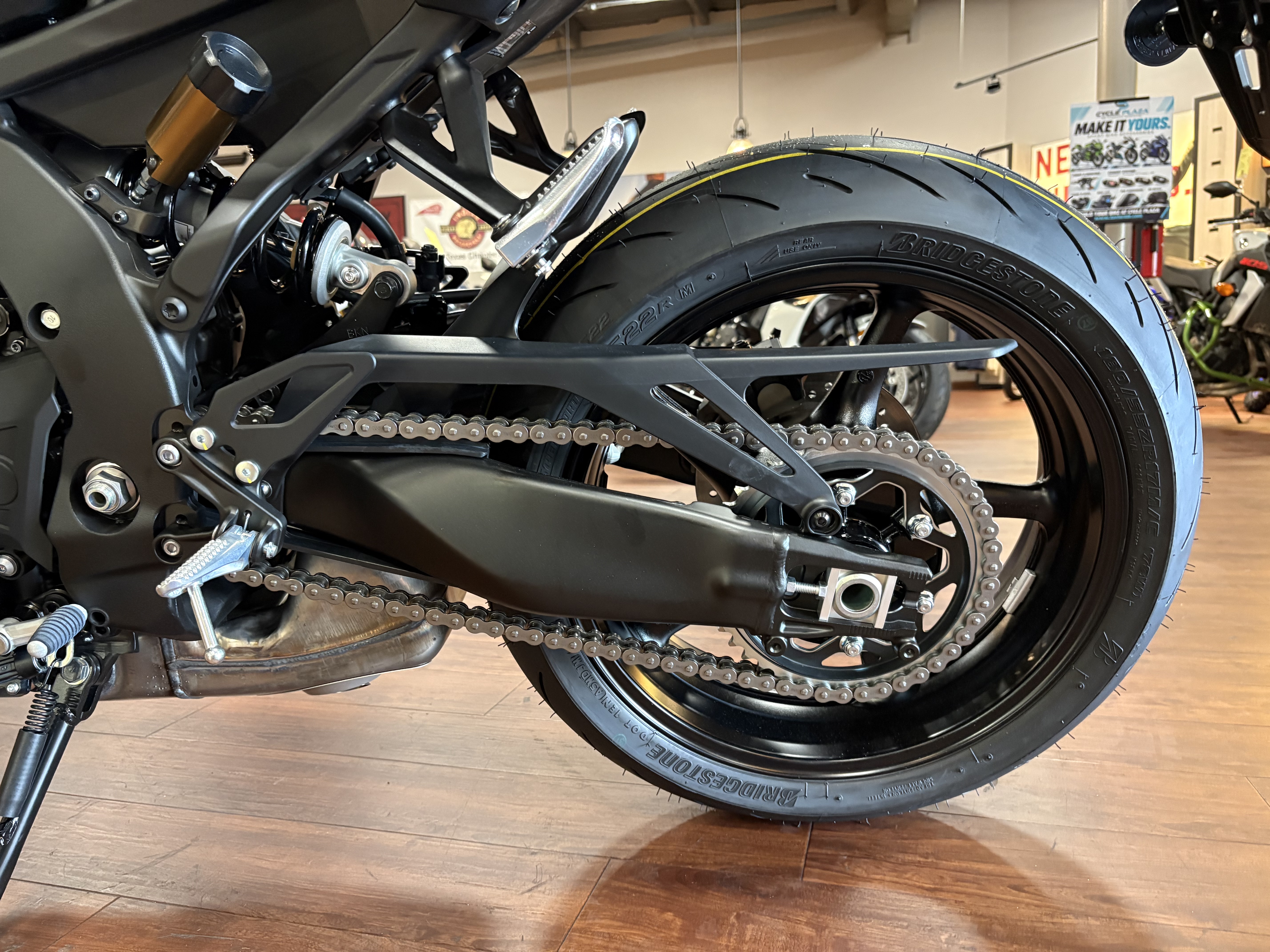 2027 Yamaha YZF-R9 SPORT BIKE